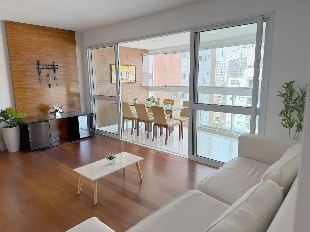 Imóvel para aluguel com 100 metros quadrados com 3 quartos em Vila Olímpia - São Paulo - SP