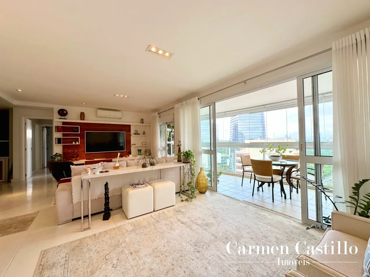 Imóvel para venda possui 127 metros quadrados com 3 quartos em Vila Olímpia - São Paulo - SP